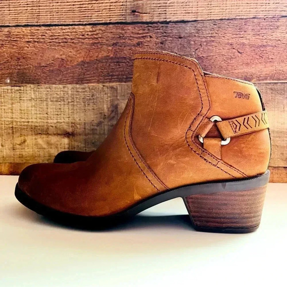 Teva Foxy Waterproof Leather Ankle Booties - Picture 2 of 7